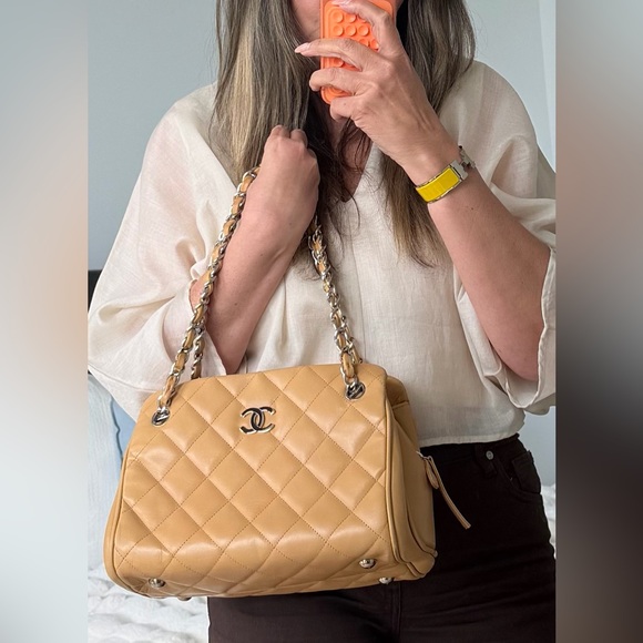 Chanel Camel/Beige Quilted Shoulder Bag with Chain - Picture 16 of 16